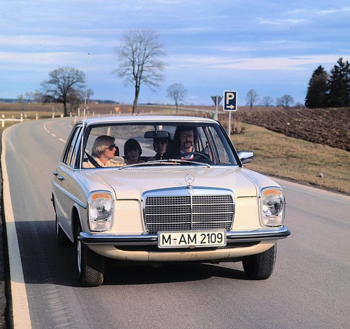 40 Jahre Fünf-Zylinder Diesel im Mercedes-Benz 240 D.