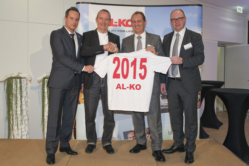 Alko verlängert den Sponsoringvertrag mit dem FC Augsburg bis 2015.