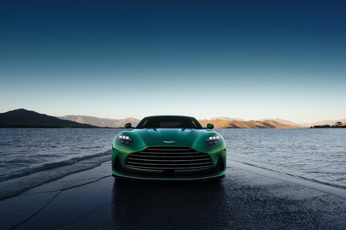 Aston Martin DB12.