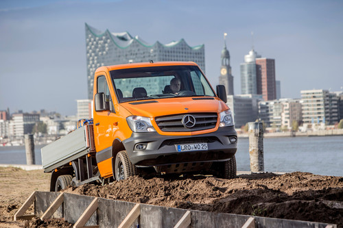 Auf- und Ausbauten von Mercedes-Benz Vans: 6x6 für die Bausteller und die Forstwirtschaft.