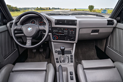 BMW M3 Cabrio (E30).