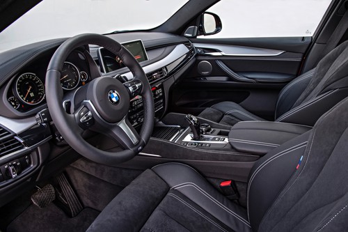 BMW X6 M50d.