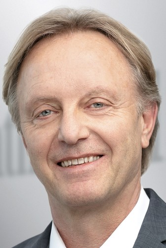 Dr. Bernhard Klumpp.
