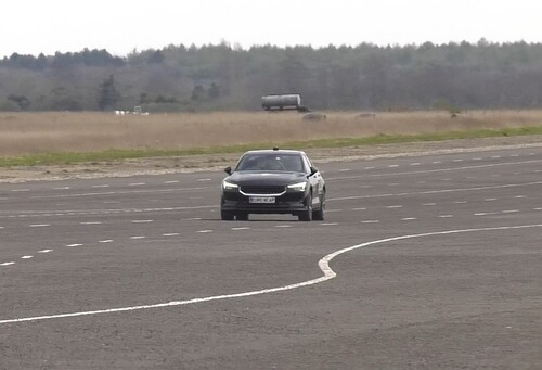 Euro NCAP hat das assistierte Fahren im Polestar 2 untersucht.