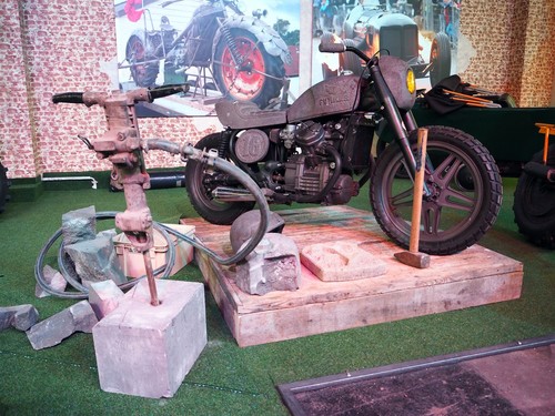 Exponat der Ausstellung „Crazy Wheels – Verrücktes auf Rädern“ im Technikmuseum Sinsheim.