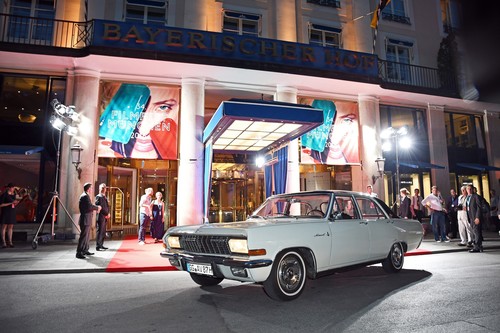 Filmfest München: Die Stars werden unter anderem im Opel Admiral V8 zum Roten Teppich gefahren.