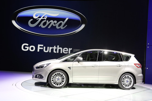 Ford S-Max.
