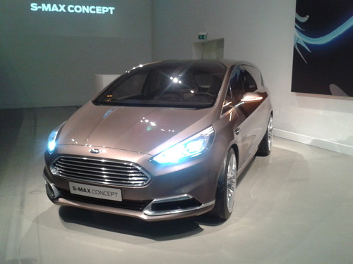 Ford S-Max Concept.