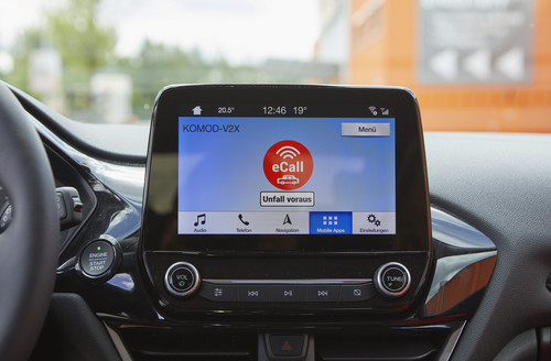 Ford und Vodafone testen im digitalen Testfeld Düsseldorf die vernetzte Kommunikation zwischen Fahrzeugen und ihrer Umgebung.