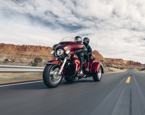 Harley-Davidson Tri Glide Ultra 120th Anniversary.