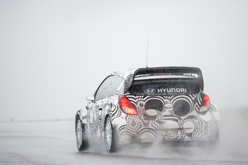 Hyundai i20 WRC bei Testfahrten.