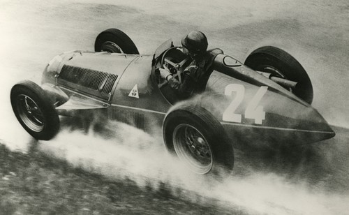 Juan Manuel Fangio im Alfa Romeo Tipo 159 beim Grand Prix in Bern (1951).