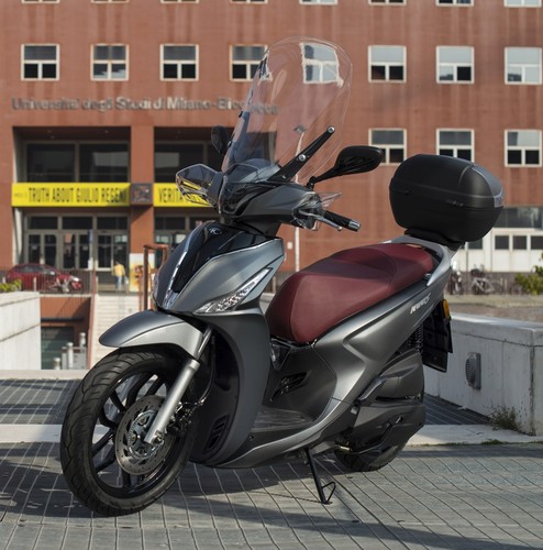 Kymco New People S 150i ABS.