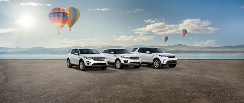 Land Rover Discovery Sport Skyview, Range Rover Evoque Skyview und Land Rover Discovery Skyview (von links).