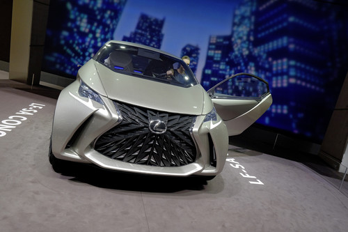 Lexus LF-SA Concept.