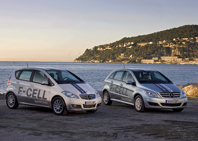 Mercedes-Benz A-Klasse E-Cell (links) und B-Klasse F-Cell werden in Kleinserie produziert.