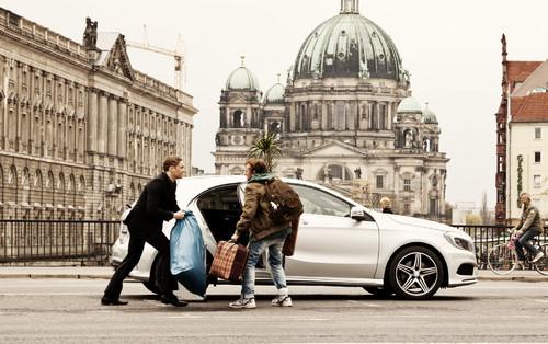 Mercedes-Benz A-Klasse in &quot;Schlussmacher&quot; mit Matthias Schweighöfer.
