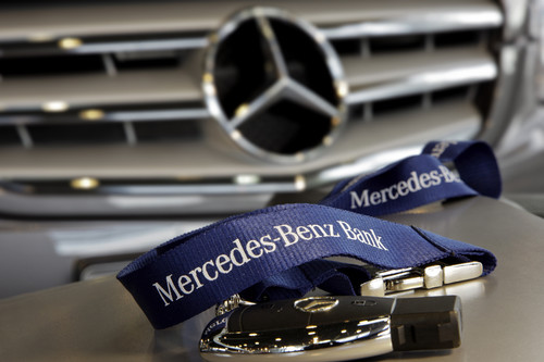 Mercedes-Benz-Bank.