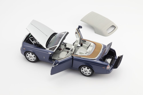 Modellfahrzeug des Jahres 2014: Rolls-Royce Phantom Drophead Coupé (1:18) von Kyosho.