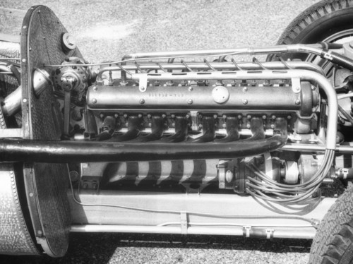 Motor des Alfa Romeo Tipo 158 (1938).