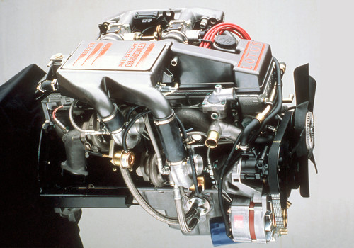Motor des Opel Omega 3000 24V. 