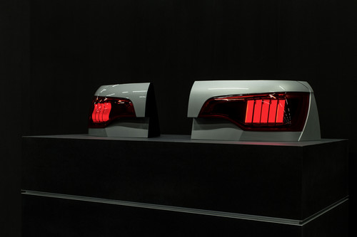 OLED in einem Heckleuchten-Modell bei Audi.