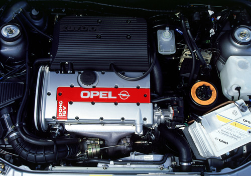 Opel Calibra.