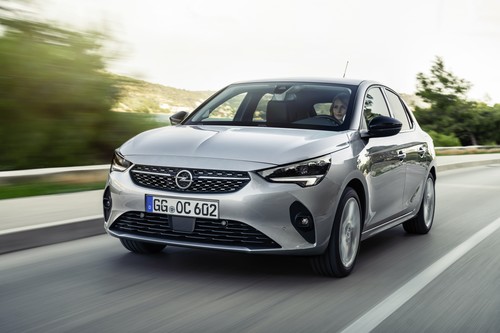 Opel untersützt die Corona-Initiative „Mainz hilft“ mit acht Corsa und Corsa-e.