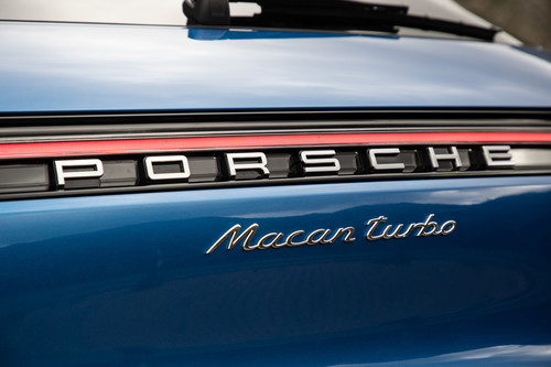 Porsche Macan Turbo.