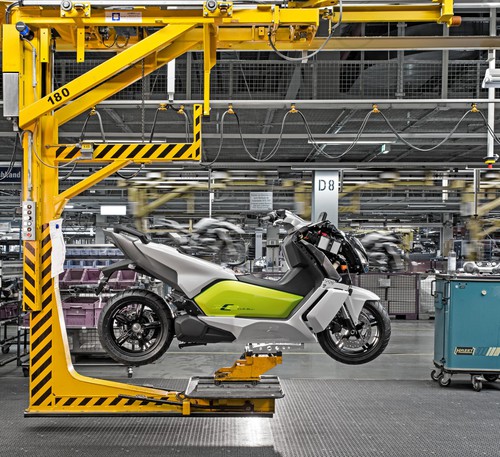 Produktion des C Evolution im BMW-Motorradwerk in Berlin. 