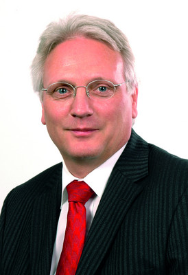 Prof. Dr. Winfried Vahland.