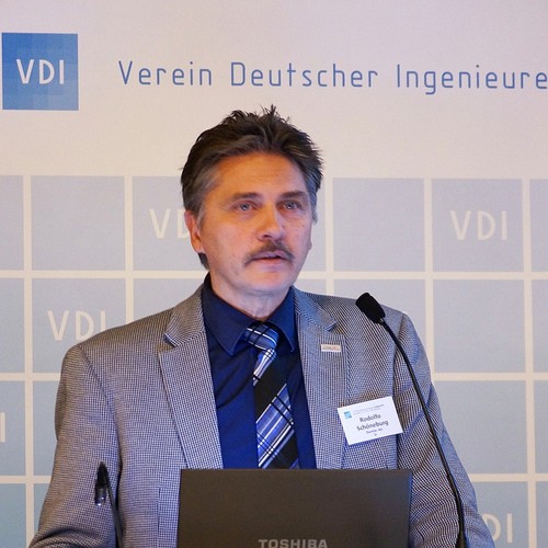 Professor Rodolfo Schöneburg.