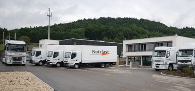 Renault Trucks stellt sich ,mit „Renault Trucks Rent &amp; Drive“ im Bereich der Lkw-Vermietung neu auf. 
