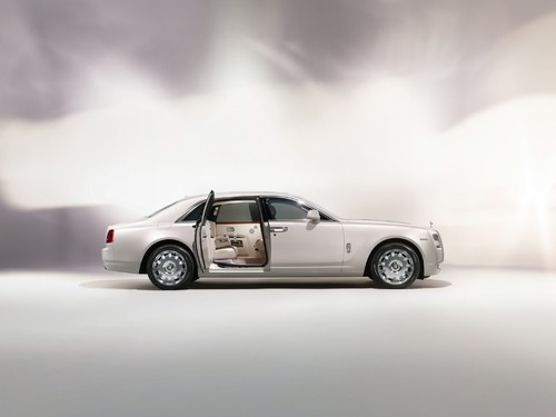 Rolls-Royce Ghost Six Senses.
