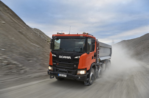 Scania G 450 XT 8x4.