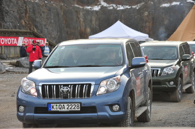 Sechs Teilnehmer der Veranstaltung „Entdecker gesucht“ fahren mit dem Toyota Land Cruiser von Köln nach Kroatien.


