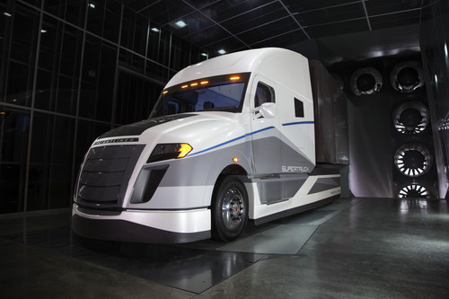 SuperTruck-Studie von Daimler Trucks North America. 