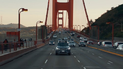 Uber startet Pilotprogramm mit selbstfahrenden Volvo XC90 in San Francisco.