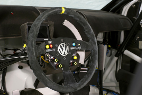 Volkswagen R WRC: Geschaltet wird nun mit der Wippe.