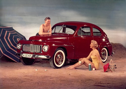 Volvo PV 444 (1956).