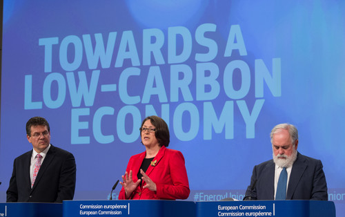 Von links Maroš Šefčovič, EU-Kommissar für die Energieunion, Violeta Bulc, EU-Kommissarin für Verkehr und Miguel Arias Cañete EU-Kommissar für Klimaschutz.