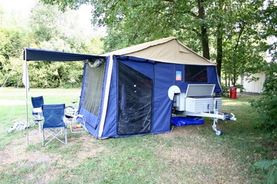 Zelt-Anhänger von 3Dog Camping.