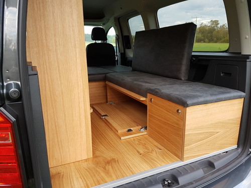 Volkswagen Caddy Maxi mit Campingausbau von Natürliche Reisemobile.