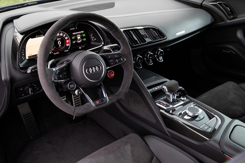 Audi R8 V10.