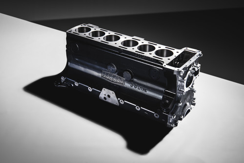 Nachgefertigter Motorblock des 3,8-Liter-Reihensechszylinders der XK-Baureihe von Jaguar.