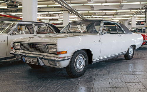 Die Opel Classic-Sammlung in Rüsselsheim.