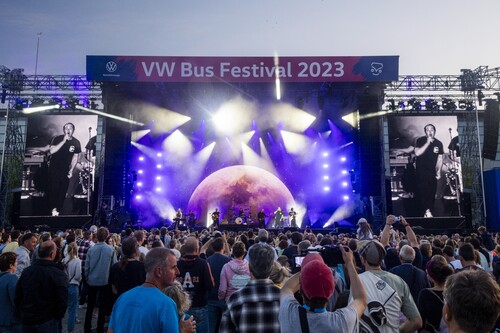 VW-Bus-Festival 2023 in Hannover: Auftritt von Bosse.
