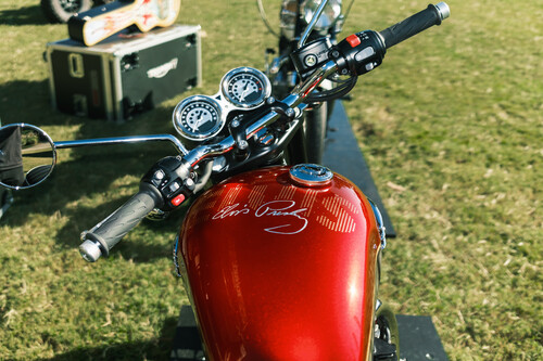 Einzelstück: Custom Triumph T120 „Elvis Presley“.
