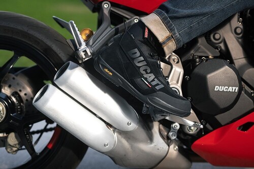 Kurzer Motorradstiefel Ducati Company C4.