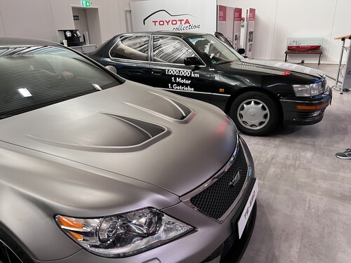 Tag des Motorsports in der Toyota Collection und Jubiläum 35 Jahre Lexus V8.